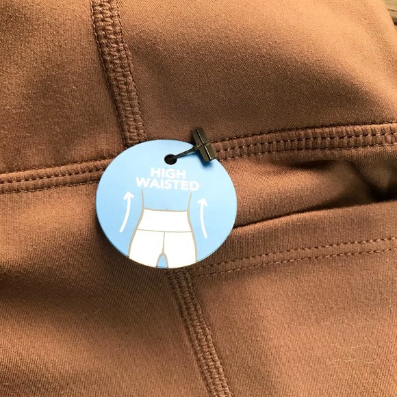 SOLD. SKECHERS 7/8 High waisted leggings w. side pockets - Picture 5 of 6